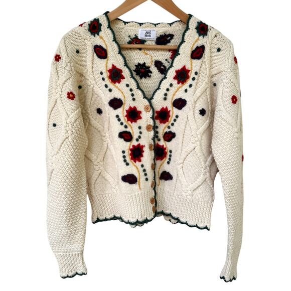 Alba Moda Wool Troylean VTG Floral Embroidered Cardigan Wood Buttons M Austrian - Picture 5 of 13